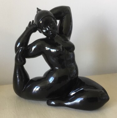Sculpture titled "Rhama noire" by Marie Saksik, Original Artwork, Terra cotta