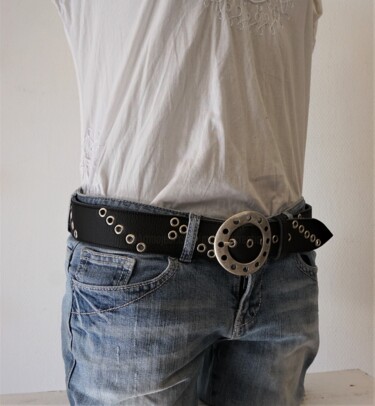 Artcraft titled "ceinture femme en c…" by Marieke Creation, Original Artwork, Belts & Suspenders