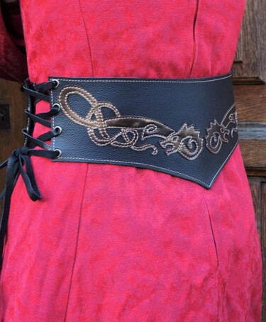 Artcraft titled "ceinture serre-tail…" by Marieke Creation, Original Artwork, Belts & Suspenders