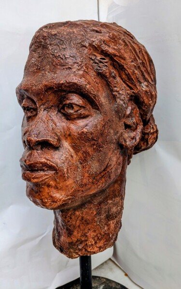 Скульптура под названием "Portrait" - Marijo Ponce Fest, Подлинное произведение искусства, Терракота