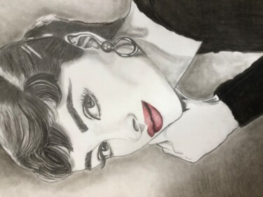 Dessin intitulée "Audrey Hepburn" par Marilena Iorio, Œuvre d'art originale, Crayon