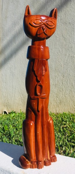 Skulptur mit dem Titel "Basteti" von Mario Bala, Original-Kunstwerk, Holz