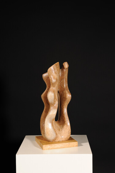 Escultura titulada "Stone of Water, Sto…" por Maroun Hakim, Obra de arte original, Piedra