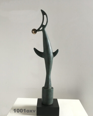 Escultura titulada "Bird and Moon" por Martín Duque, Obra de arte original, Bronce