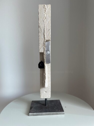 Skulptur mit dem Titel "Head 5" von Martin James, Original-Kunstwerk, Beton