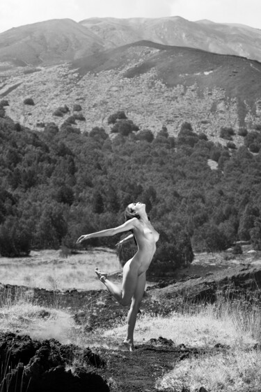 "Fluid Grace" başlıklı Fotoğraf Martin Wieland tarafından, Orijinal sanat, Dijital Fotoğrafçılık Alüminyum üzerine monte edi…