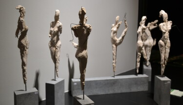 Sculpture titled "Sculpturen" by Martina Trager, Original Artwork, Terra cotta