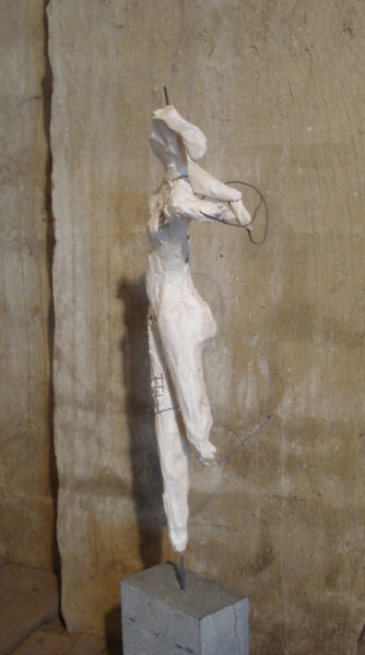 Sculpture titled "sculptuur 1" by Martina Trager, Original Artwork, Terra cotta