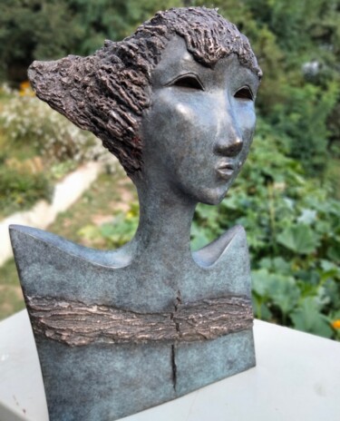 Sculpture intitulée "Une mouche près de…" par Martine Camors, Œuvre d'art originale, Bronze
