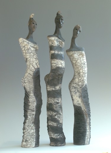Scultura intitolato ""Femmes d'ailleurs"" da Martine Camors, Opera d'arte originale, Terracotta