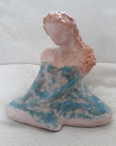 Sculpture titled "Miss SERENA" by Martine Lhéritier (Sculptrice - céramiste), Original Artwork, Clay