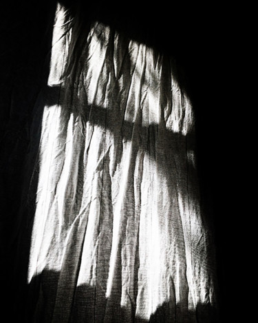 Fotografía titulada "Roman Catholic Veil…" por Martin Vallis, Obra de arte original, Fotografía digital