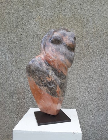 Sculpture intitulée "Minerve" par Maryvonne Lorgeré, Œuvre d'art originale, Pierre