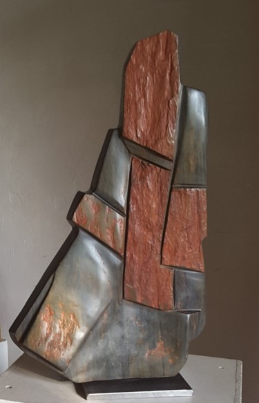 Skulptur mit dem Titel "Chevalier2" von Maryvonne Lorgeré, Original-Kunstwerk, Stein