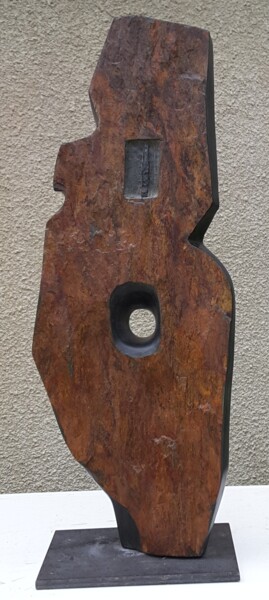 Sculpture titled "Rouille" by Maryvonne Lorgeré, Original Artwork, Stone