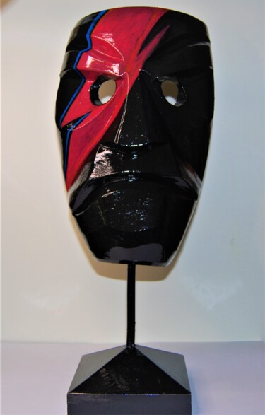 Scultura intitolato "Bowie Mask" da Maskiconthone Gianluca Al, Opera d'arte originale, Legno