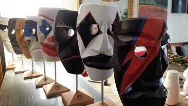 "Reunion Mask" başlıklı Heykel Maskiconthone Gianluca Paba tarafından, Orijinal sanat, Mürekkep artwork_cat. üzerine monte e…