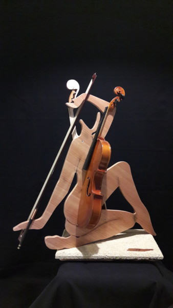 Scultura intitolato "Violinda" da Massimo Iacovelli, Opera d'arte originale, Legno