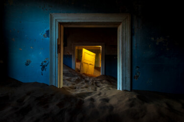 Photographie intitulée "Entre sable et lumi…" par Mathieu Pujol, Œuvre d'art originale, Photographie numérique