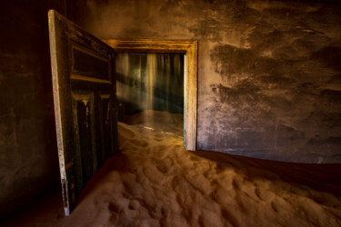 Fotografía titulada "Douche de sable" por Mathieu Pujol, Obra de arte original, Fotografía digital Montado en Aluminio