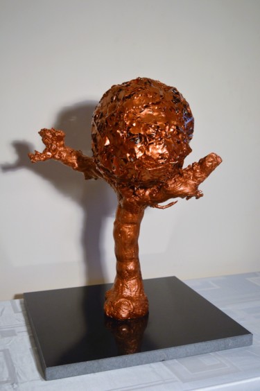 Скульптура под названием "Tu m'ouvres les bras" - Mathieu Coutet, Подлинное произведение искусства, Дерево