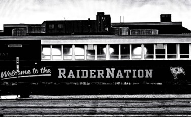 Fotografia zatytułowany „Raider Nation” autorstwa Matt Kohnen, Oryginalna praca, Fotografia cyfrowa