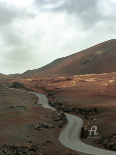 Fotografie getiteld "Volcano - Road of L…" door Matthieu Lê, Origineel Kunstwerk, Digitale fotografie