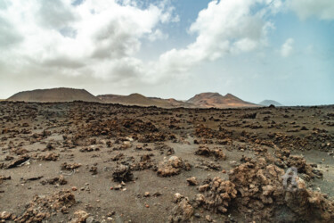 Fotografía titulada "Volcano - Land of L…" por Matthieu Lê, Obra de arte original, Fotografía digital