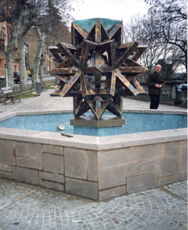 Sculptuur getiteld "1fontana-orte-001.j…" door Maurizio Castelli, Origineel Kunstwerk, Metalen
