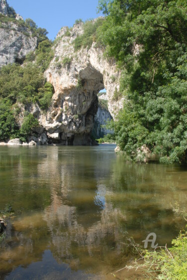 Photography titled "Vallon Pont d'Arc" by Martine Maury, Original Artwork, Non Manipulated Photography