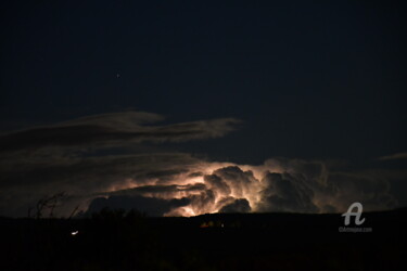 Photographie intitulée "orage et eclairs" par Martine Maury, Œuvre d'art originale, Photographie non manipulée