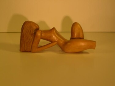 Sculpture intitulée "Fille accoudée" par Max Bernard, Œuvre d'art originale, Bois