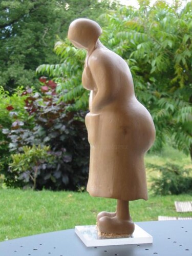 Sculpture titled "Mémé trifouille dan…" by Max Bernard, Original Artwork, Wood
