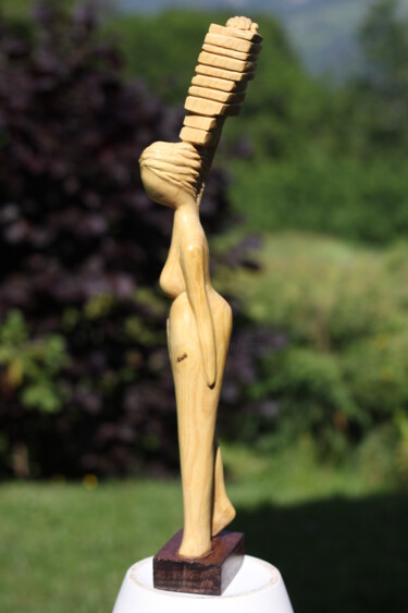 Sculpture intitulée "Livreuse...de livre…" par Max Bernard, Œuvre d'art originale, Bois