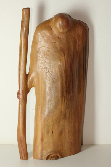 Sculpture titled "Pèlerin et son baton" by Max Bernard, Original Artwork, Wood