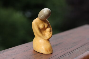 Sculpture intitulée "Petite mère" par Max Bernard, Œuvre d'art originale, Bois