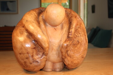 Sculptuur getiteld "Sous le manteau" door Max Bernard, Origineel Kunstwerk, Hout