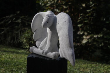 Sculptuur getiteld "Gypaète barbu" door Max Bernard, Origineel Kunstwerk, Steen