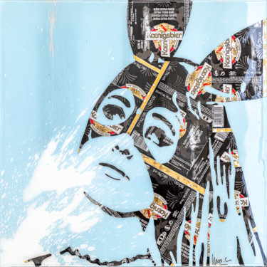 Collages intitolato "Ariana Black & Blue" da Maxl, Opera d'arte originale, Collages