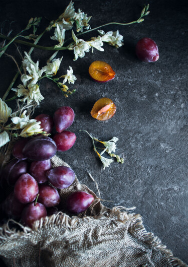 Photographie intitulée "Les prunes d'ente" par Melancholya, Œuvre d'art originale, Photographie numérique
