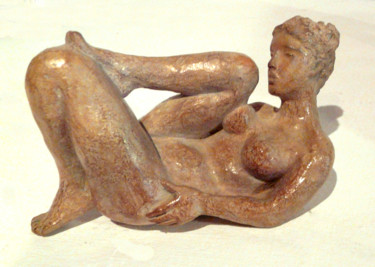 Sculpture titled "PETITE FEMME" by Melanie Quentin, Original Artwork, Metals