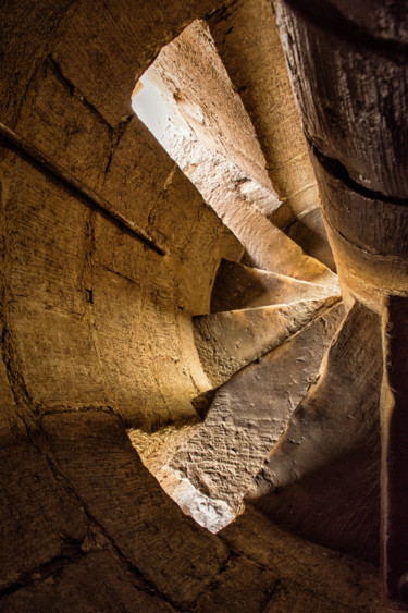 Фотография под названием "Inside the minaret…" - Mahmoud Al-Fiky, Подлинное произведение искусства