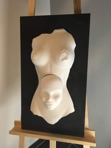 Sculpture intitulée "L'oeil de la femme" par Linah Marx, Œuvre d'art originale