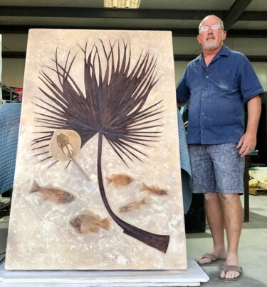 Sculpture intitulée "Fossil Palm and Fish" par Merrill Orr, Œuvre d'art originale, Métaux