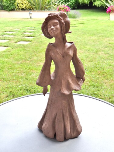 Sculpture titled "A la Belle Epoque" by Meryl, Original Artwork, Terra cotta