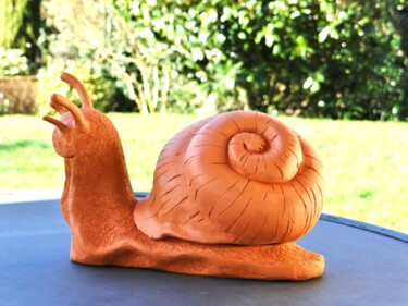 Sculpture titled "Ambroise l'escargot" by Meryl, Original Artwork, Terra cotta