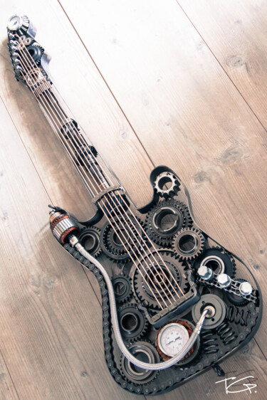 Sculpture titled "Guitare Art Metal S…" by Metal Art Factory, Original Artwork, Metals