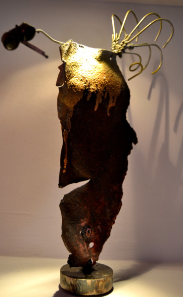 Скульптура под названием "poule" - Métalucubration, Подлинное произведение искусства, Металлы