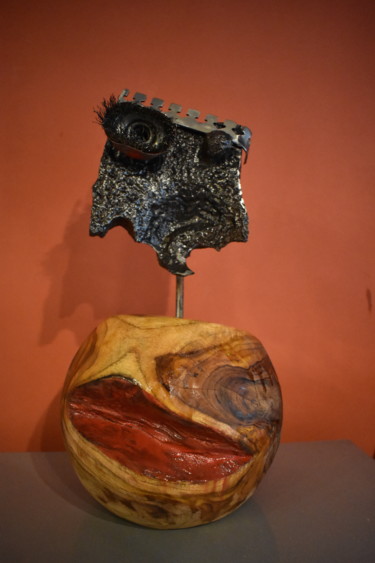 Sculpture titled ""Covid 19" confinem…" by Métalucubration, Original Artwork, Metals