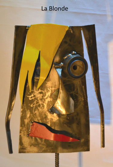 Sculpture intitulée "sculpture masque en…" par Métalucubration, Œuvre d'art originale, Métaux